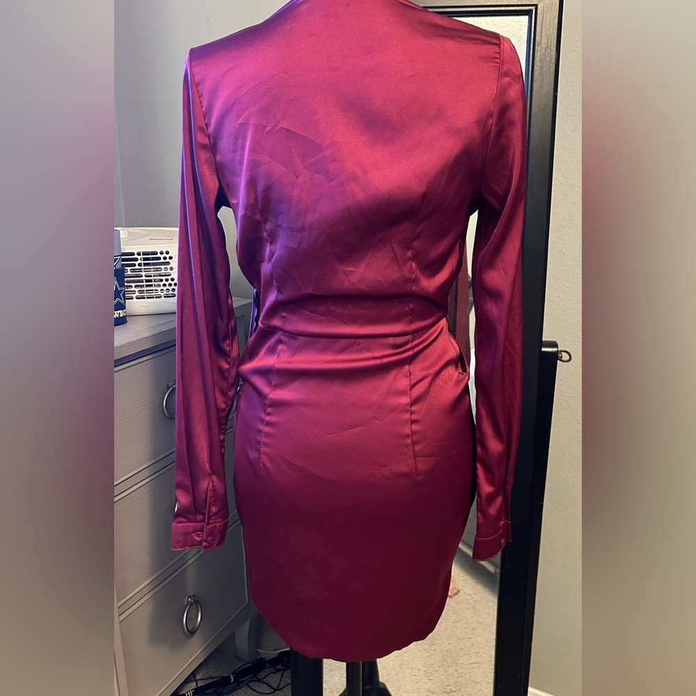 FASHION NOVA WRAP DRESS - Picture 3 of 8